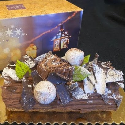 🇫🇷 Artisanal Bûche De Noël - Chocolate Hazelnut (Serves 8-10)