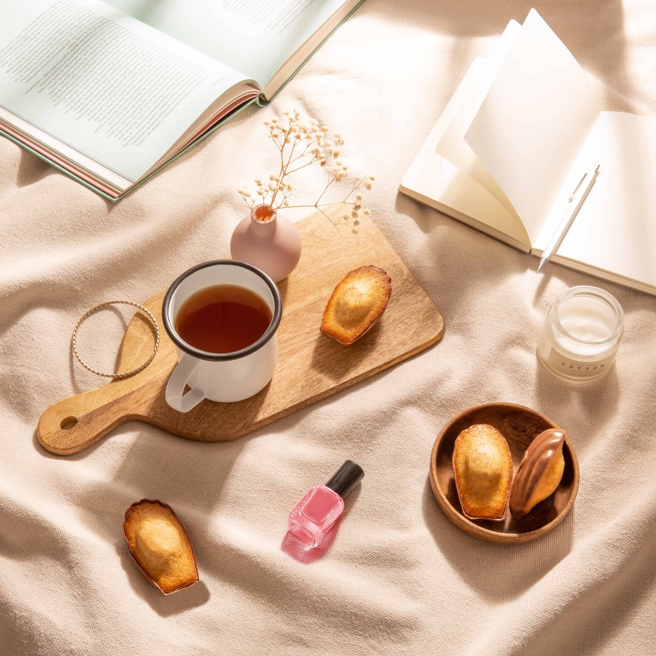 🇫🇷 6 Ultra Premium Hazelnut Madeleines w/ Milk Chocolate Shell, 6.4 oz (182g)
