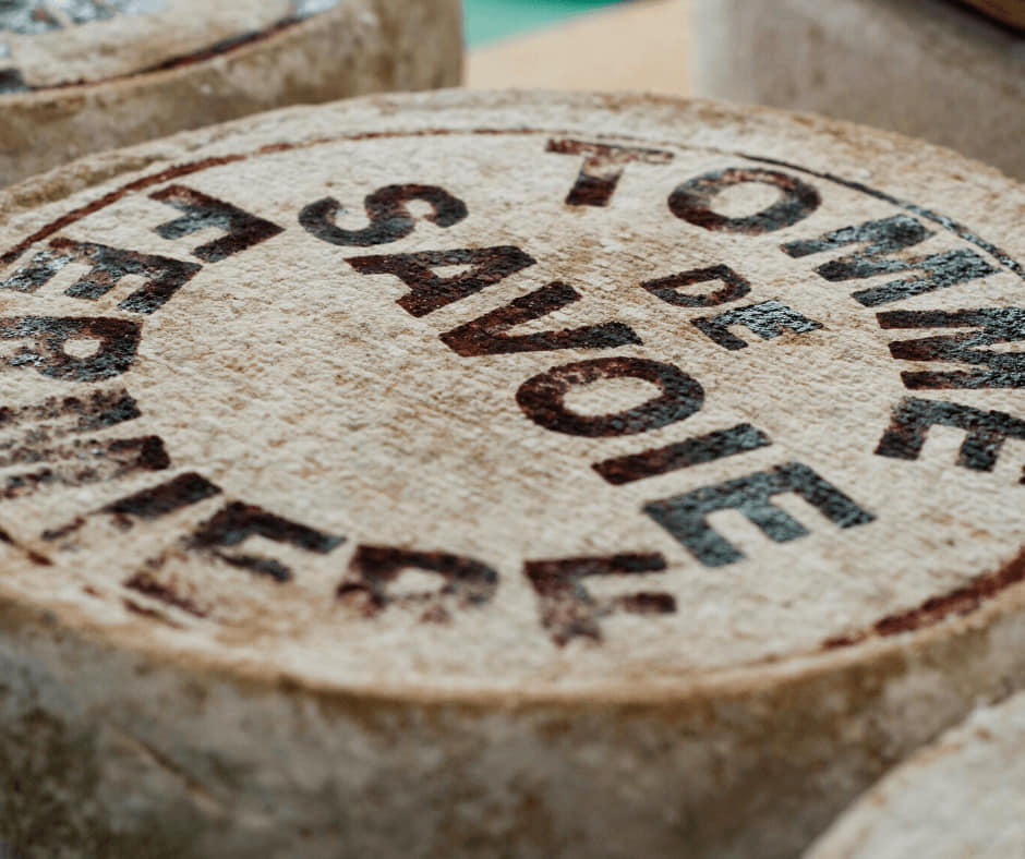 🇫🇷 Tomme Fermière de Savoie (Raw Cow's Milk) 🐄, 8 oz