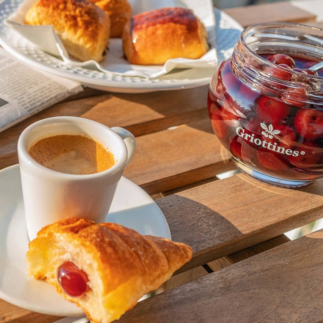 🇫🇷 Wild Griottines Morello Cherries in Kirsch Liqueur (15%), 11.8 fl. oz. (35cl)