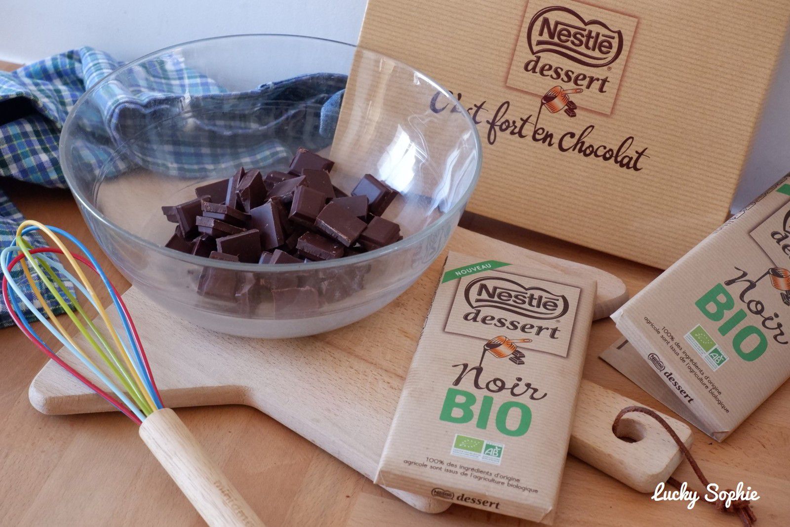 🇫🇷 Bio Organic Dark Chocolate Baking Bar (52%) by Nestlé Dessert, 7 oz (200g)