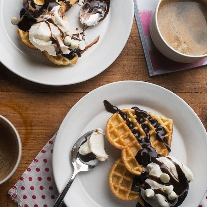 🇧🇪 10 Heart-Shaped Belgium Waffles, 10oz (287g)