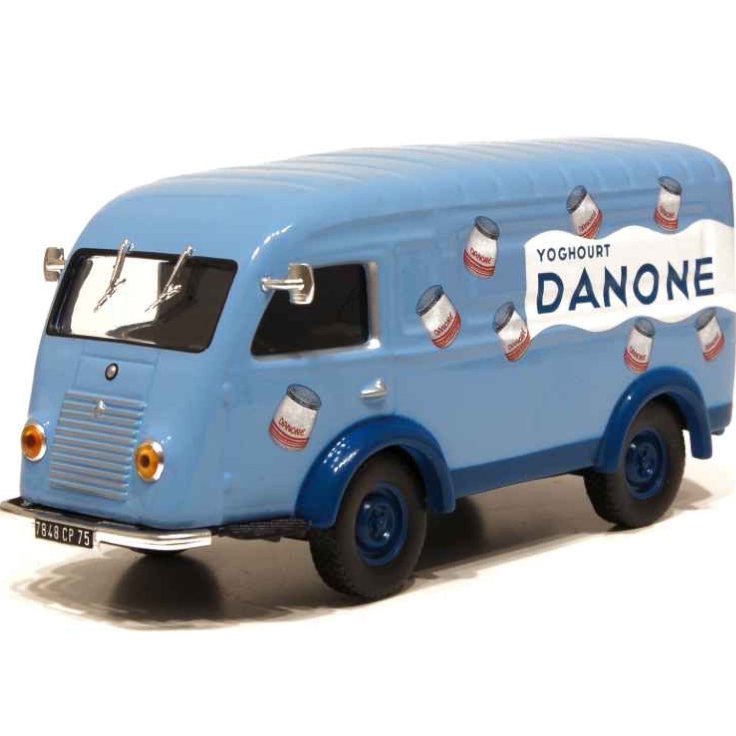 🇫🇷 Renault R.2060 1000Kg - Danone in Box (Scale 1:43)