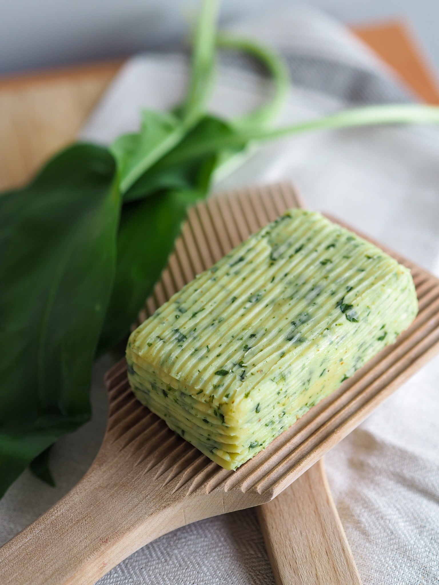 🇫🇷 Bear's Garlic "Ail des Ours" & Kampot Pepper Butter, 125g