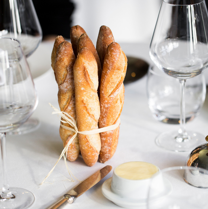 🇫🇷 10 Par-Baked Mini Baguettes 'Finedor' [Ready-to-Bake, Frozen] ❄️