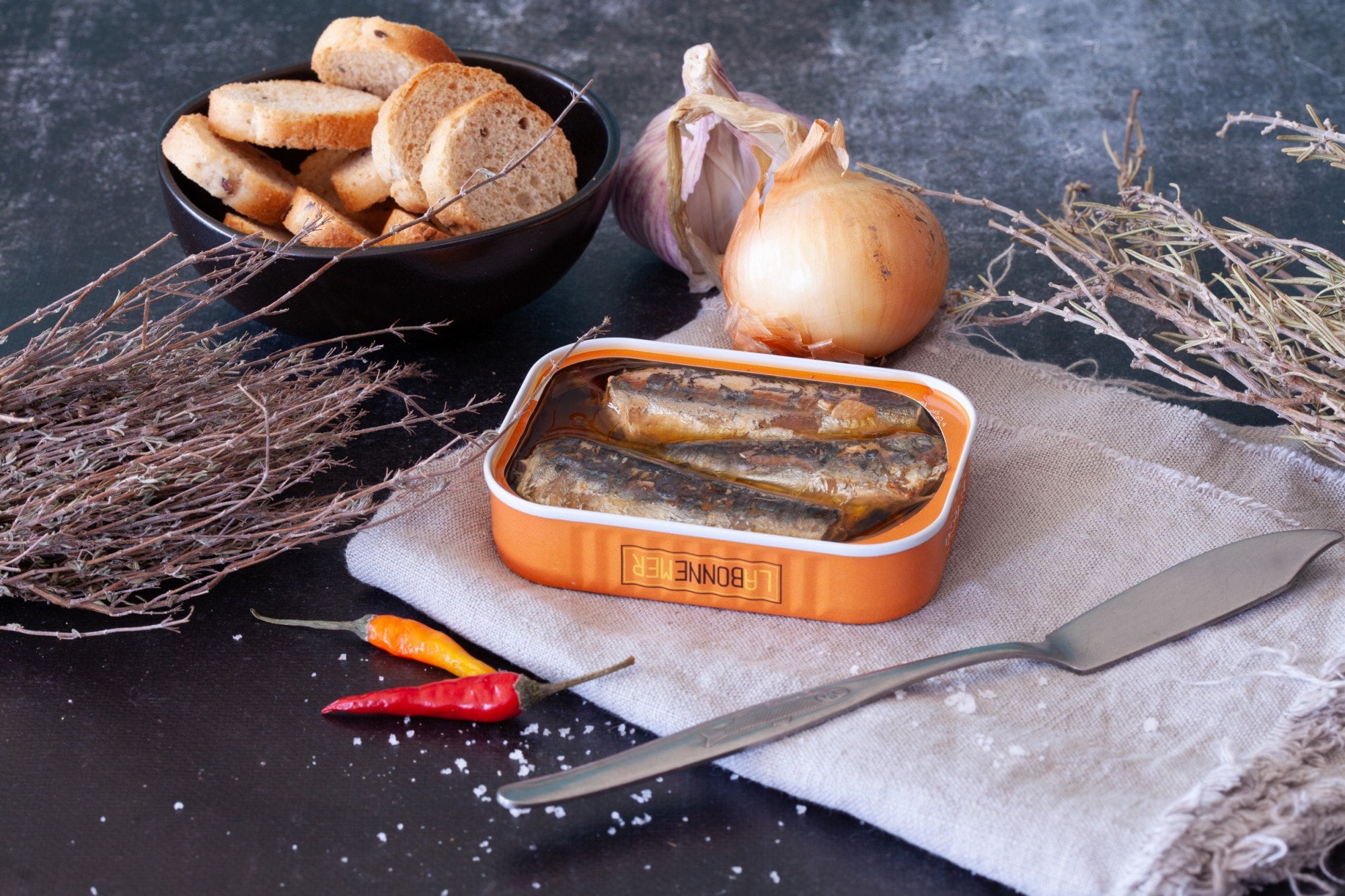 🇫🇷 Sardines "Nice-style" w/ Extra Virgin Olive Oil, Onions, Garlic & Chili Peppers, 4 oz (115g)