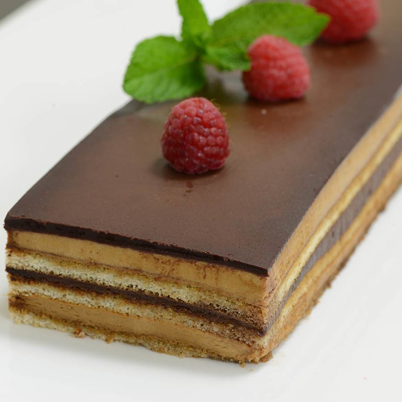 🇫🇷 Large 14” Opera Cake (8 portions), 28 oz [Frozen] ❄️