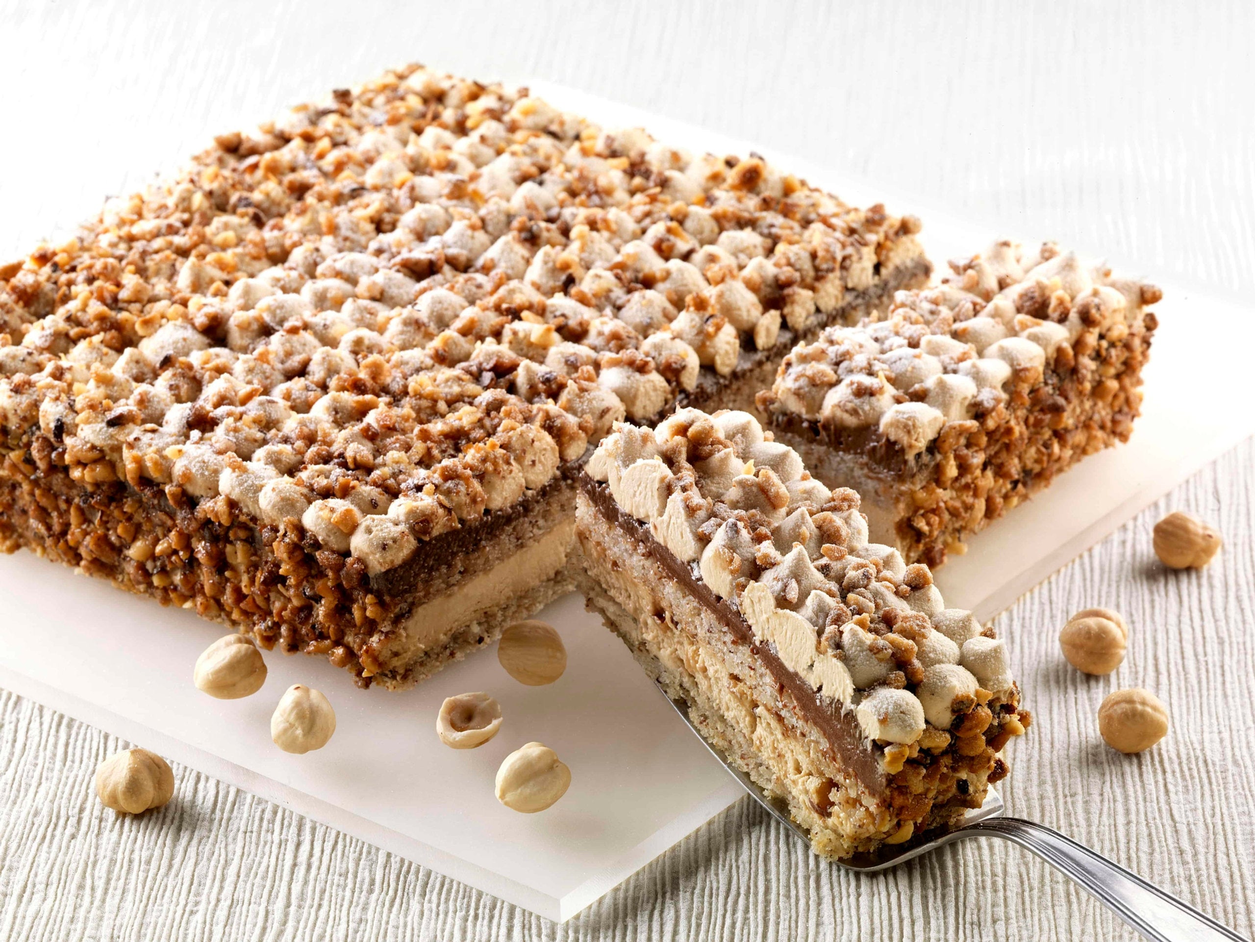 🇮🇹 Hazelnut Cake "Torta Nocciola" (10 Slices), 2 lbs [Frozen] ❄️