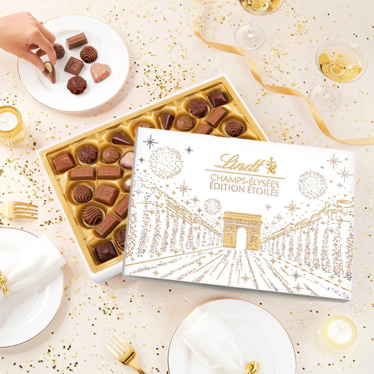 🇫🇷 Champs-Élysées 'Star Collection' - 44 Chocolate Gift Box (Large) by Lindt & Sprüngli, 16.4 oz (465g)