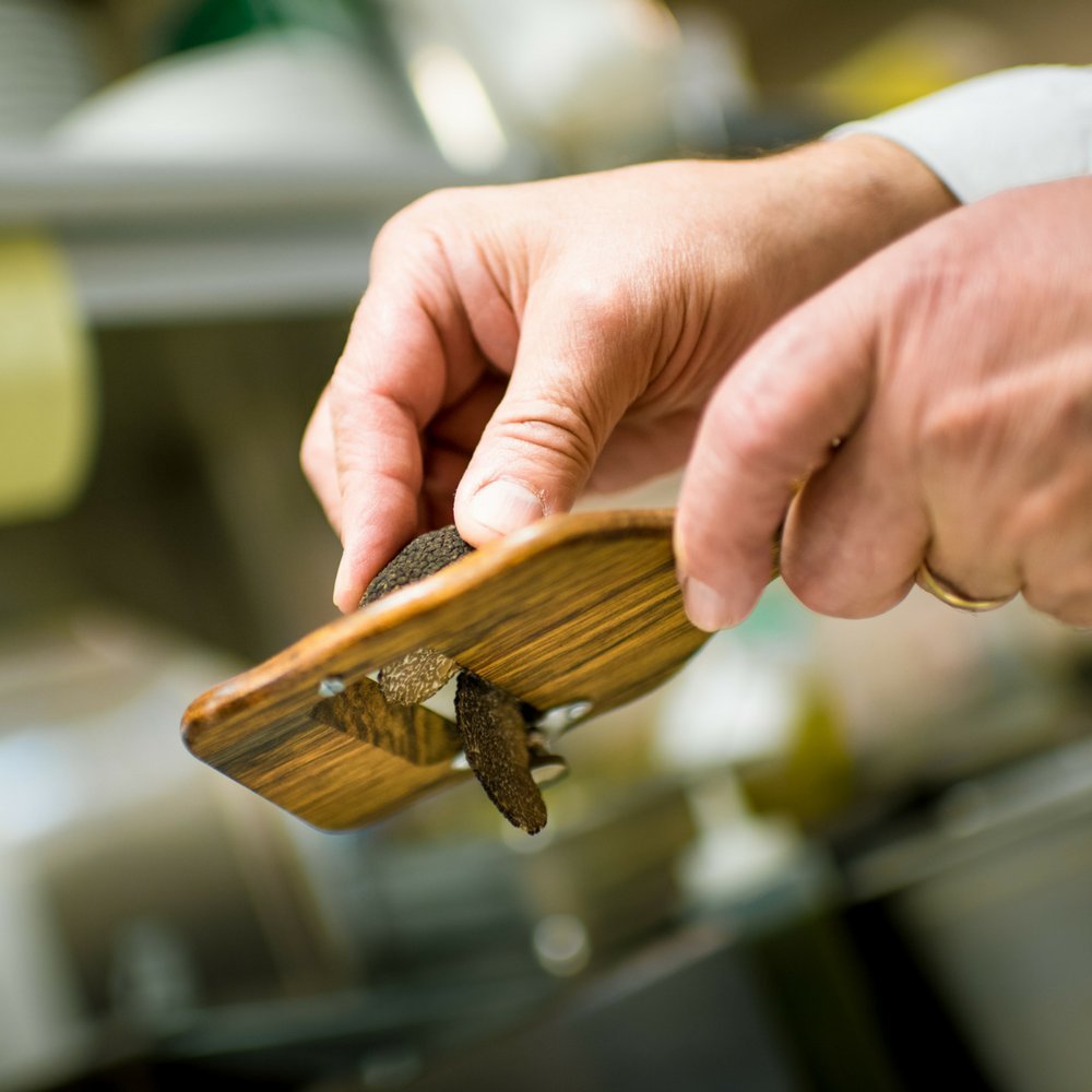 🇮🇹 Oak Wood Truffle Slicer